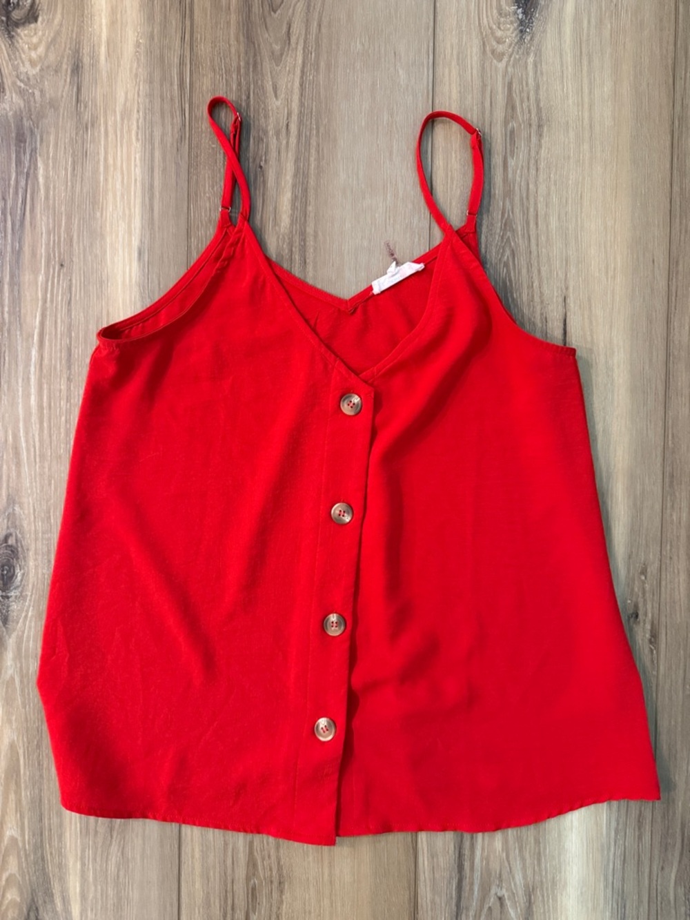 entro Red Button-Front Spaghetti Strap Camisole